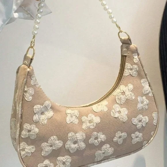 Floral Tan & Cream Floral Print Shoulder Bag with Pearl Chain Strap | NWT | - Picture 9 of 11